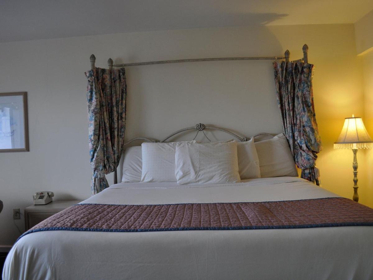 The Diplomat Family Motel Миртл-Бич Экстерьер фото